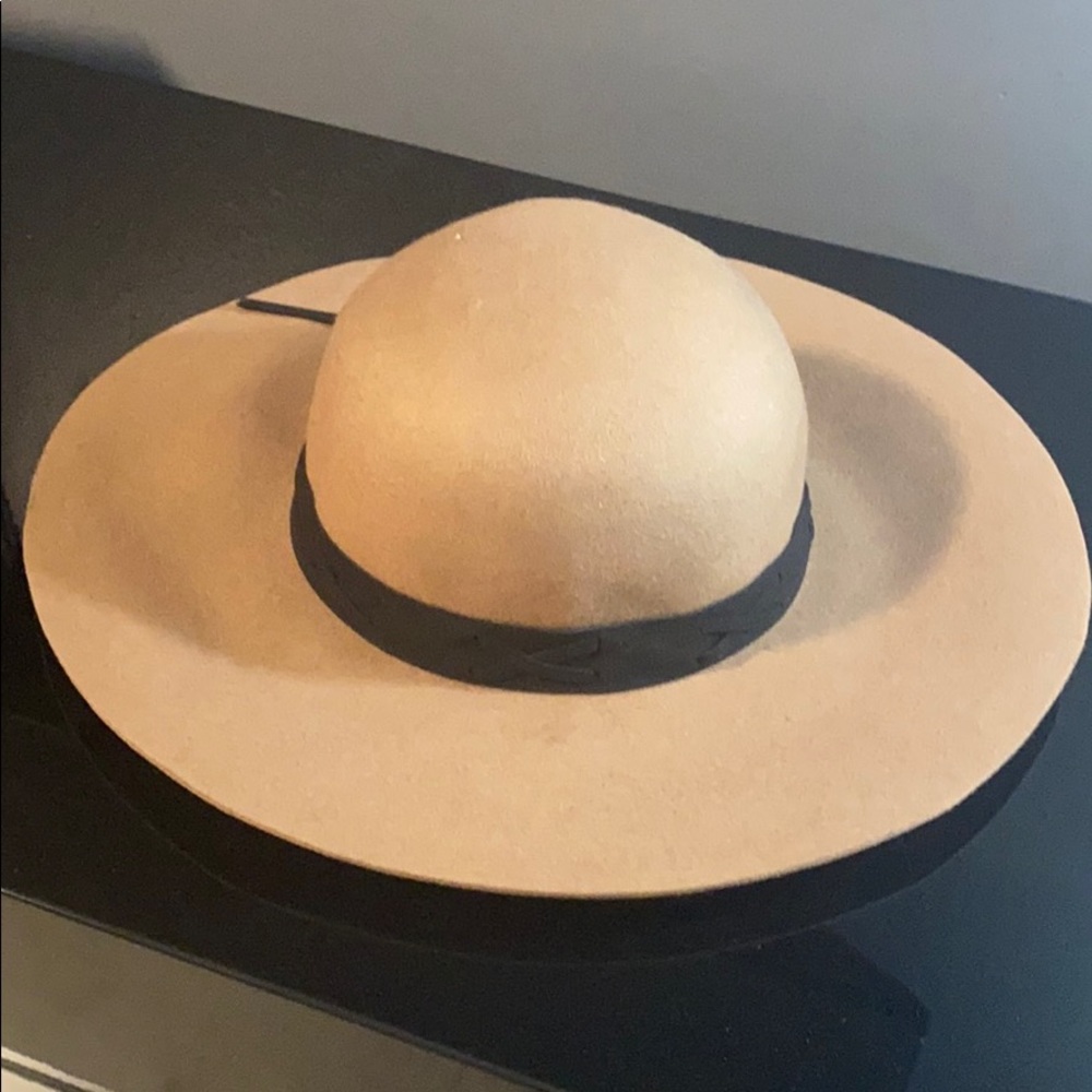 Fedora hat - Picture 2 of 2